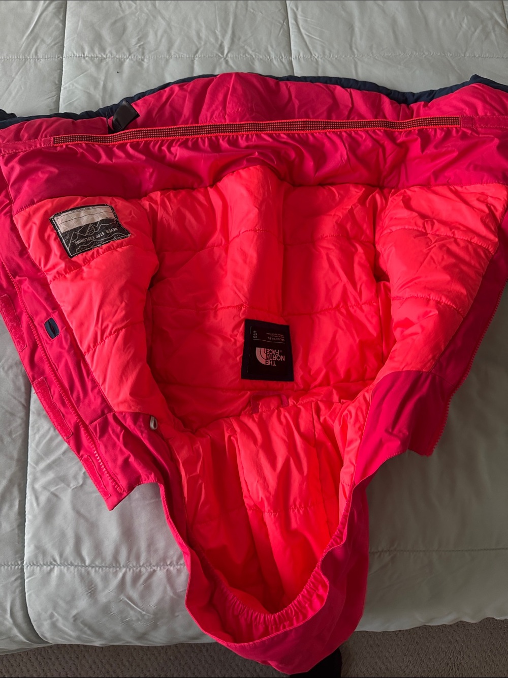 The North Face Girls Hyvent Ski Snowboard - Size XS- 6 - Picture 11 of 12